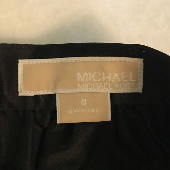 Adorable Michael Kors Size 4 Black mini skirt - Picture 6 of 6
